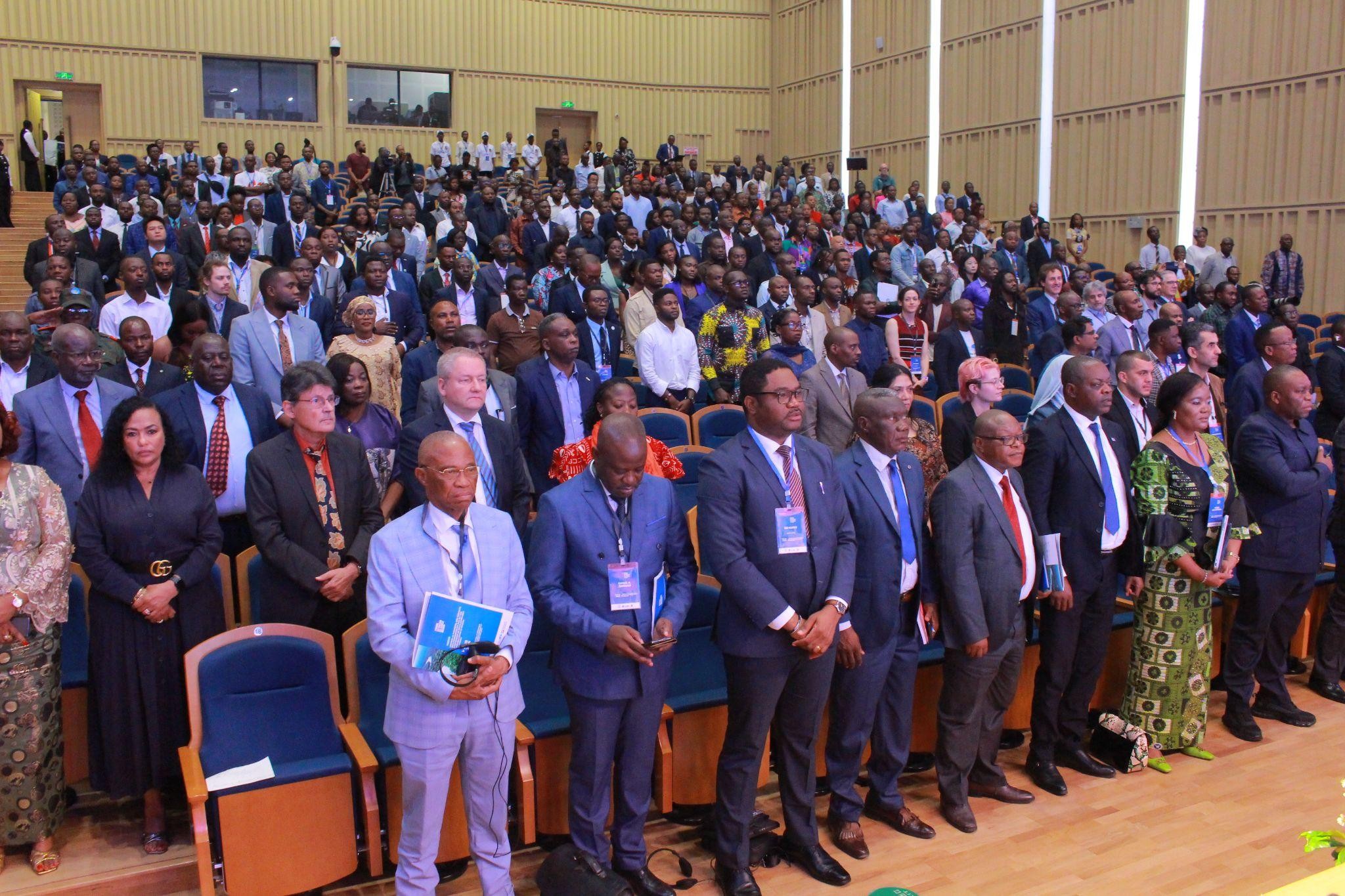Une salle comble réunissant plus de 800 participants issus de la communauté scientifique, des institutions décisionnelles, des agences techniques et des usagers du Bassin du Congo