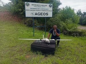 Photo de Yann Ibinga-Bouassa pendant une mission sur le terrain Photo de Yann Ibinga-Bouassa pendant une mission sur le terrain