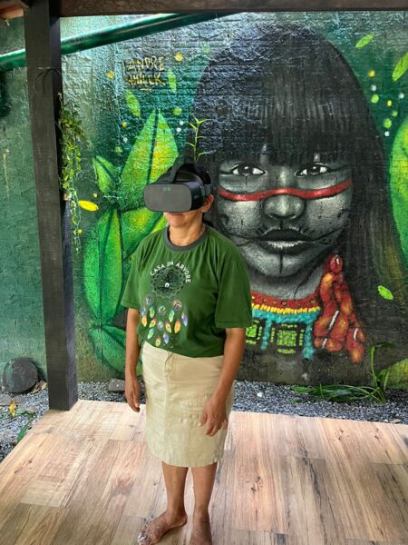 Virtual reality workshop with the local community