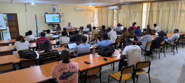 Phase théorique de la formation Pl@ntNet à ERAIFT, Kinshasa, avril 2026 Phase théorique de la formation Pl@ntNet à ERAIFT, Kinshasa, avril 2026