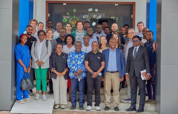 Group photo at the end of the science workshop